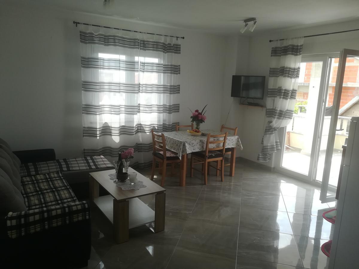 Apartmani Ivka Brodarica  Exterior photo